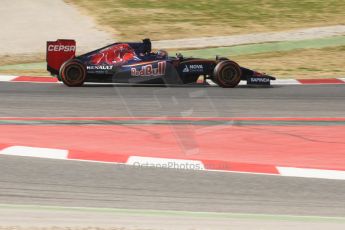World © Octane Photographic Ltd. Scuderia Toro Rosso STR10 – Carlos Sainz Jnr. Friday 20th February 2015, F1 Winter testing, Circuit de Barcelona Catalunya, Spain, Day 2. Digital Ref: 1188CB7L6103