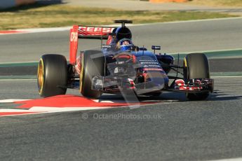 World © Octane Photographic Ltd. Scuderia Toro Rosso STR10 – Carlos Sainz Jnr. Sunday 22nd February 2015, F1 Winter testing, Circuit de Barcelona Catalunya, Spain, Day 4. Digital Ref: 1191CB1L8925