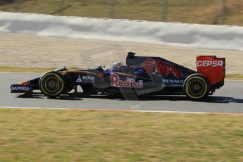 World © Octane Photographic Ltd. Scuderia Toro Rosso STR10 – Carlos Sainz Jnr. Sunday 22nd February 2015, F1 Winter test #2, Circuit de Barcelona Catalunya, Spain, Day 4. Digital Ref: 1191CB1L9396