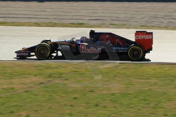 World © Octane Photographic Ltd. Scuderia Toro Rosso STR10 – Carlos Sainz Jnr. Sunday 22nd February 2015, F1 Winter test #2, Circuit de Barcelona Catalunya, Spain, Day 4. Digital Ref: 1191CB1L9402