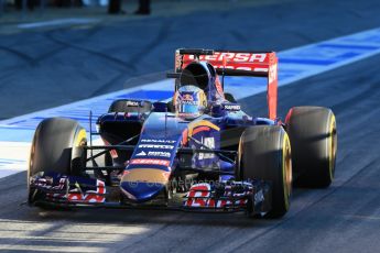 World © Octane Photographic Ltd. Scuderia Toro Rosso STR10 – Carlos Sainz Jnr. Sunday 22nd February 2015, F1 Winter testing, Circuit de Catalunya, Barcelona, Spain, Day 4. Digital Ref: 1191LB1D9131