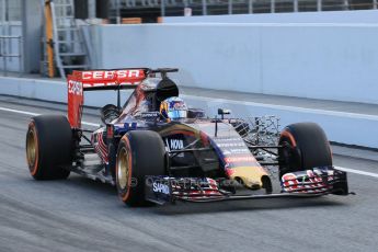 World © Octane Photographic Ltd. Scuderia Toro Rosso STR10 – Carlos Sainz Jnr. Thursday 26th February 2015, F1 Winter test #3, Circuit de Barcelona-Catalunya, Spain Day 1. Digital Ref : 1192CB1L9681