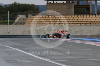 World © Octane Photographic Ltd. Pirelli wet tyre test, Paul Ricard, France. Monday 25th January 2016. Red Bull Racing RB11 – Daniel Ricciardo recovering from a spin. Digital Ref: 1498CB7D5292