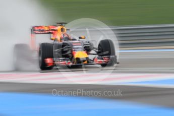 World © Octane Photographic Ltd. Pirelli wet tyre test, Paul Ricard, France. Tuesday 26th January 2016. Red Bull Racing RB11 – Daniil Kvyat. Digital Ref: 1499CB1D9965