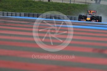 World © Octane Photographic Ltd. Pirelli wet tyre test, Paul Ricard, France. Tuesday 26th January 2016. Red Bull Racing RB11 – Daniil Kvyat. Digital Ref: 1499LB1D6181