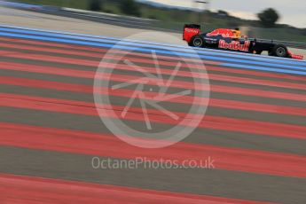 World © Octane Photographic Ltd. Pirelli wet tyre test, Paul Ricard, France. Tuesday 26th January 2016. Red Bull Racing RB11 – Daniil Kvyat. Digital Ref: 1499LB5D6118