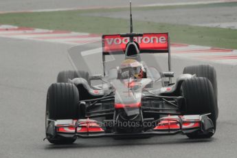 © Octane Photographic 2011. Formula 1 testing Sunday 20th February 2011 Circuit de Catalunya. McLaren MP4/26 - Lewis Hamilton. Digital ref : 0010CB1D1153