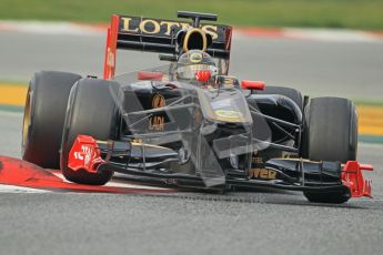 World © Octane Photographic 2011. Formula 1 testing Friday 11th March 2011 Circuit de Catalunya. Renault R31 - Nick Heidfeld. Digital ref : 0022CB1D3507