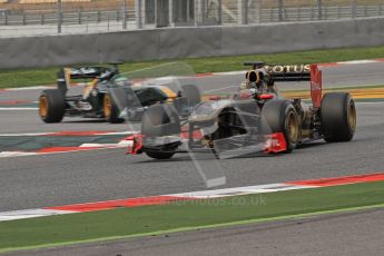 World © Octane Photographic 2011. Formula 1 testing Friday 11th March 2011 Circuit de Catalunya. Renault R31 - Nick Heidfeld. Lotus T124 - Heikki Kovalainen. Digital ref : 0022LW7D2120