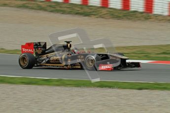 World © Octane Photographic 2011. Formula 1 testing Friday 11th March 2011 Circuit de Catalunya. Renault R31 - Nick Heidfeld. Digital ref : 0022LW7D2838