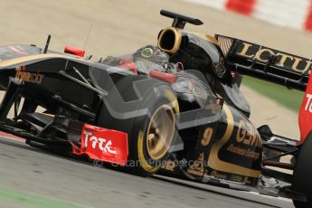 World © Octane Photographic 2011. Formula 1 testing Tuesday 8th March 2011 Circuit de Catalunya. Renault R31 - Nick Heidfeld. Digital ref : 0017CB1D0812