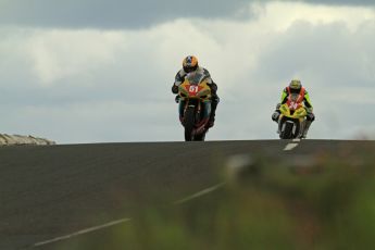 © Octane Photographic Ltd 2011. NW200 Thursday 19th May 2011. Les Shand; , Yamaha - Dtec; Jeremy Toye, Kawasaki - Sondel Racing Kawasaki UK. Digital Ref : LW7D1961