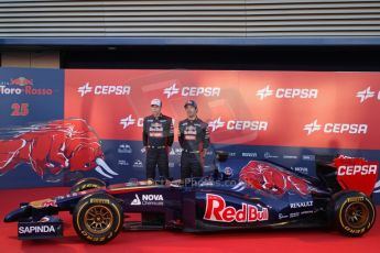 World © Octane Photographic Ltd. 2014 Formula 1 Winter Testing, Circuito de Velocidad, Jerez. Tuesday 27th January 2014. Day 1. Scuderia Toro Rosso STR9 – Launch. Jean-Eric Vergne and Daniil Kvyat. Digital Ref: 0880lw7d7141