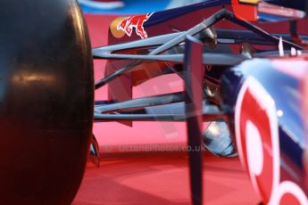 World © Octane Photographic Ltd. 2014 Formula 1 Winter Testing, Circuito de Velocidad, Jerez. Tuesday 27th January 2014. Day 1. Scuderia Toro Rosso STR 9 – Launch technical review. Digital Ref: 0881cb1d9014