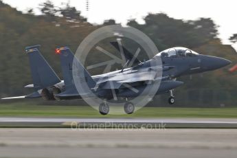 World © Octane Photographic Ltd. RAF Lakenheath operations 16th November 2015, USAF (United States Air Force) 48th Fighter Wing “Statue of Liberty Wing” 492 Fighter Squadron “Madhatters”, McDonnell Douglas F-15E Strike Eagle LN 48OG 91-318. Digital Ref : 1469CB1D3920