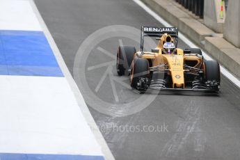 World © Octane Photographic Ltd. Renault Sport F1 Team RS16 – Sergey Sirotkin. Tuesday 12th July 2016, F1 In-season testing, Silverstone UK. Digital Ref :1618LB1D7310