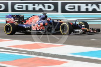 World © Octane Photographic Ltd. Scuderia Toro Rosso STR11 – Daniil Kvyat. Friday 25th November 2016, F1 Abu Dhabi GP - Practice 1, Yas Marina circuit, Abu Dhabi. Digital Ref :