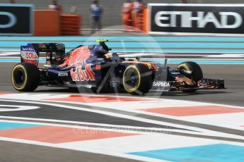 World © Octane Photographic Ltd. Scuderia Toro Rosso STR11 – Carlos Sainz. Friday 25th November 2016, F1 Abu Dhabi GP - Practice 1, Yas Marina circuit, Abu Dhabi. Digital Ref :