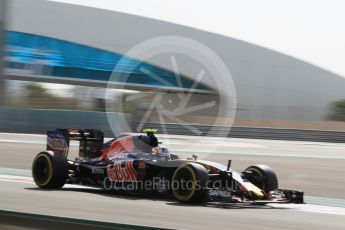 World © Octane Photographic Ltd. Scuderia Toro Rosso STR11 – Carlos Sainz. Friday 25th November 2016, F1 Abu Dhabi GP - Practice 1, Yas Marina circuit, Abu Dhabi. Digital Ref :