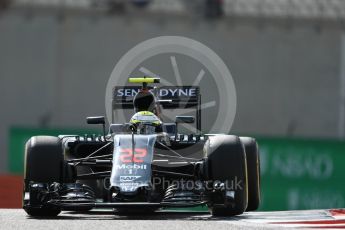 World © Octane Photographic Ltd. McLaren Honda MP4-31 – Jenson Button. Friday 25th November 2016, F1 Abu Dhabi GP - Practice 1, Yas Marina circuit, Abu Dhabi. Digital Ref : 1756LB1D8076