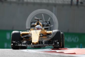 World © Octane Photographic Ltd. Renault Sport F1 Team RS16 - Kevin Magnussen. Friday 25th November 2016, F1 Abu Dhabi GP - Practice 1, Yas Marina circuit, Abu Dhabi. Digital Ref : 1756LB1D8239