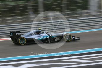 World © Octane Photographic Ltd. Mercedes AMG Petronas W07 Hybrid – Nico Rosberg. Friday 25th November 2016, F1 Abu Dhabi GP - Practice 2. Yas Marina circuit, Abu Dhabi. Digital Ref :
