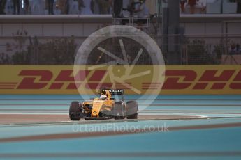 World © Octane Photographic Ltd. Renault Sport F1 Team RS16 - Kevin Magnussen. Friday 25th November 2016, F1 Abu Dhabi GP - Practice 2, Yas Marina circuit, Abu Dhabi. Digital Ref :