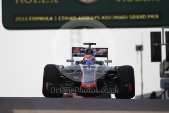 World © Octane Photographic Ltd. Haas F1 Team VF-16 – Romain Grosjean. Saturday 26th November 2016, F1 Abu Dhabi GP - Practice 3, Yas Marina circuit, Abu Dhabi. Digital Ref :