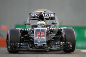 World © Octane Photographic Ltd. McLaren Honda MP4-31 – Jenson Button. Saturday 26th November 2016, F1 Abu Dhabi GP - Qualifying, Yas Marina circuit, Abu Dhabi. Digital Ref :
