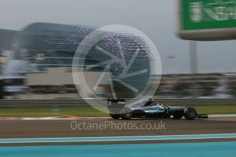 World © Octane Photographic Ltd. Mercedes AMG Petronas W07 Hybrid – Nico Rosberg. Saturday 26th November 2016, F1 Abu Dhabi GP - Qualifying. Yas Marina circuit, Abu Dhabi. Digital Ref :