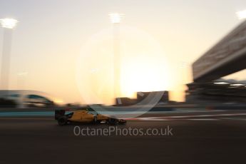 World © Octane Photographic Ltd. Renault Sport F1 Team RS16 – Jolyon Palmer. Saturday 26th November 2016, F1 Abu Dhabi GP - Qualifying, Yas Marina circuit, Abu Dhabi. Digital Ref :