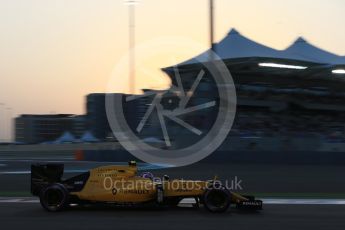 World © Octane Photographic Ltd. Renault Sport F1 Team RS16 – Jolyon Palmer. Saturday 26th November 2016, F1 Abu Dhabi GP - Qualifying, Yas Marina circuit, Abu Dhabi. Digital Ref :