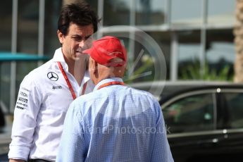 World © Octane Photographic Ltd. Toto Wolff - Executive Director of Mercedes AMG Petronas Formula One Team and Niki Lauda. Saturday 26th November 2016, F1 Abu Dhabi GP - Paddock, Yas Marina circuit, Abu Dhabi. Digital Ref : 1764LB1D9916