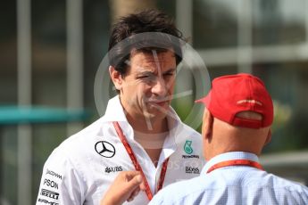World © Octane Photographic Ltd. Toto Wolff - Executive Director of Mercedes AMG Petronas Formula One Team and Niki Lauda. Saturday 26th November 2016, F1 Abu Dhabi GP - Paddock, Yas Marina circuit, Abu Dhabi. Digital Ref : 1764LB1D9919