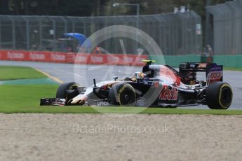 World © Octane Photographic Ltd. Scuderia Toro Rosso STR11 – Carlos Sainz. Friday 18th March 2016, F1 Australian GP Practice 1, Melbourne, Albert Park, Australia. Digital Ref : 1516LB1D3034