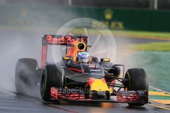World © Octane Photographic Ltd. Red Bull Racing RB12 – Daniel Ricciardo. Friday 18th March 2016, F1 Australian GP Practice 2, Melbourne, Albert Park, Australia. Digital Ref : 1517LB1D3171