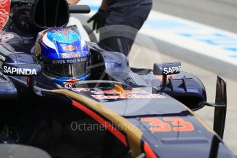 World © Octane Photographic Ltd. Scuderia Toro Rosso STR11 – Max Verstappen Saturday 19th March 2016, F1 Australian GP Practice 3, Melbourne, Albert Park, Australia. Digital Ref : 1519LB1D4794