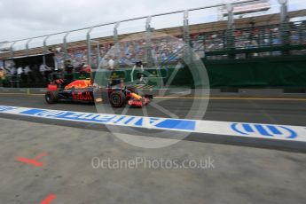 World © Octane Photographic Ltd. Red Bull Racing RB12 - Daniil Kvyat. Saturday 19th March 2016, F1 Australian GP Practice 3, Melbourne, Albert Park, Australia. Digital Ref : 1519LB5D1681