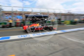 World © Octane Photographic Ltd. Red Bull Racing RB12 - Daniil Kvyat. Saturday 19th March 2016, F1 Australian GP Practice 3, Melbourne, Albert Park, Australia. Digital Ref : 1519LB5D1741