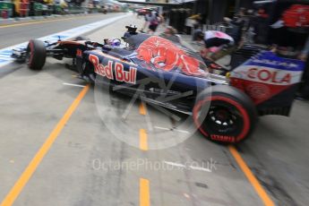 World © Octane Photographic Ltd. Scuderia Toro Rosso STR11 – Max Verstappen Saturday 19th March 2016, F1 Australian GP Practice 3, Melbourne, Albert Park, Australia. Digital Ref : 1519LB5D1774