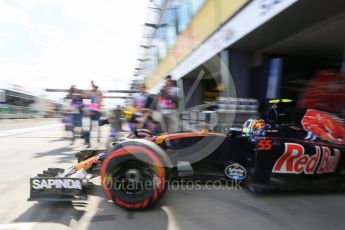 World © Octane Photographic Ltd. Scuderia Toro Rosso STR11 – Carlos Sainz. Saturday 19th March 2016, F1 Australian GP Practice 3, Melbourne, Albert Park, Australia. Digital Ref : 1519LB5D1873