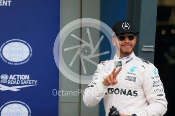 World © Octane Photographic Ltd. Mercedes AMG Petronas W07 Hybrid – Lewis Hamilton. Saturday 19th March 2016, F1 Australian GP Qualifying, Melbourne, Albert Park, Australia. Digital Ref :