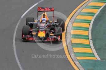 World © Octane Photographic Ltd. Red Bull Racing RB12 - Daniil Kvyat. Saturday 19th March 2016, F1 Australian GP Qualifying, Melbourne, Albert Park, Australia. Digital Ref : 1521LB1D5489