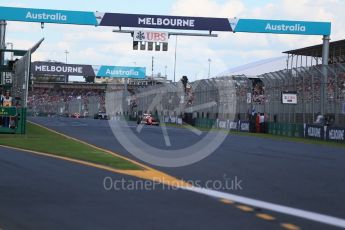 World © Octane Photographic Ltd. Scuderia Ferrari SF16-H – Sebastian Vettel. Sunday 20th March 2016, F1 Australian GP Race, Melbourne, Albert Park, Australia. Digital Ref : 1524LB1D7331