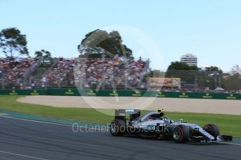 World © Octane Photographic Ltd. Mercedes AMG Petronas W07 Hybrid– Nico Rosberg. Sunday 20th March 2016, F1 Australian GP Race, Melbourne, Albert Park, Australia. Digital Ref : 1524LB5D2083