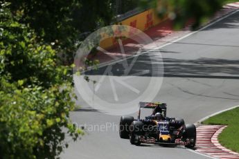 World © Octane Photographic Ltd. Scuderia Toro Rosso STR11 – Carlos Sainz. Friday 10th June 2016, F1 Canadian GP Practice 1, Circuit Gilles Villeneuve, Montreal, Canada. Digital Ref : 1586LB1D9580