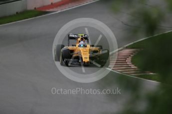 World © Octane Photographic Ltd. Renault Sport F1 Team RS16 – Jolyon Palmer. Friday 10th June 2016, F1 Canadian GP Practice 1, Circuit Gilles Villeneuve, Montreal, Canada. Digital Ref : 1586LB1D9708