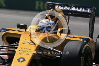 World © Octane Photographic Ltd. Renault Sport F1 Team RS16 - Kevin Magnussen. Friday 10th June 2016, F1 Canadian GP Practice 2, Circuit Gilles Villeneuve, Montreal, Canada. Digital Ref :1587LB1D0213
