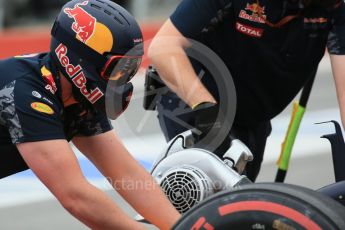 World © Octane Photographic Ltd. Red Bull Racing - Pit crew. Saturday 11th June 2016, F1 Canadian GP Practice 3, Circuit Gilles Villeneuve, Montreal, Canada. Digital Ref :1588LB1D1268