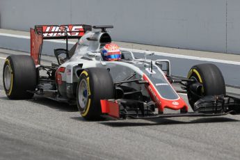 World © Octane Photographic Ltd. Haas F1 Team VF-16 – Romain Grosjean. Tuesday 17th May 2016, F1 Spanish GP In-season testing, Circuit de Barcelona Catalunya, Spain. Digital Ref :1555CB1D3051